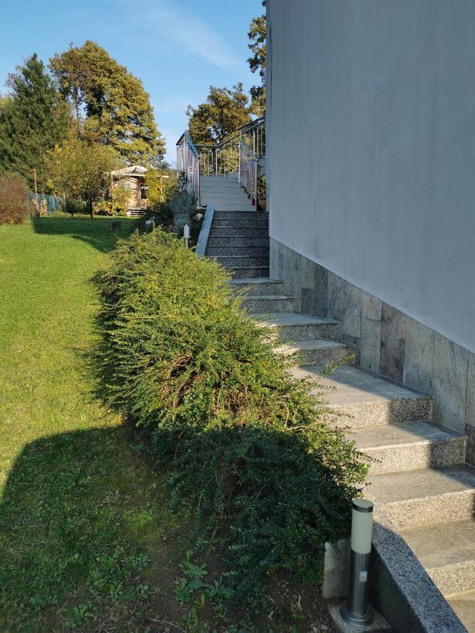 Astarea - Luxe Penthouse In Nature - Jacuzzi - Free Private Parking - Terrace & Balcony - Peace Zagreb Exterior photo